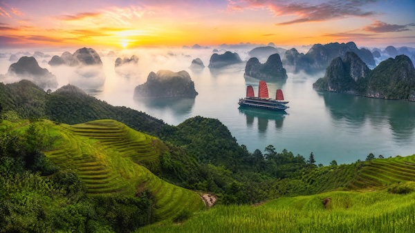 Vietnam flag / landmark